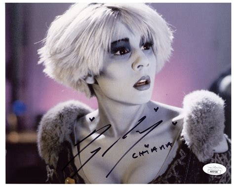 Gigi Edgley Signed 8x10 Photo Farscape Chiana Autographed Jsa Coa