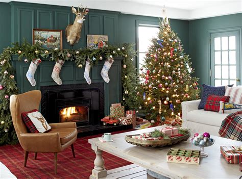 How To Decorate A Very Long Living Room For Christmas