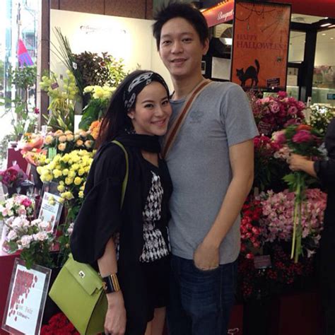 ออกมาเคลียร์ให้ฟังชัดๆ สำหรับดาราสาวสุดสตรอง หนิง ปณิตา หลังมีภาพเข้าปรึกษา ทนายเจมส์ นิติธร จนทำเอาชาวเน็ตสงสัยว่าว่าเจ้าตัวหอบ. หนิง ปณิตา ฟ้องกลับ ไฮโซน้ำหวาน หมิ่นประมาท ก่อนควงสามี ...