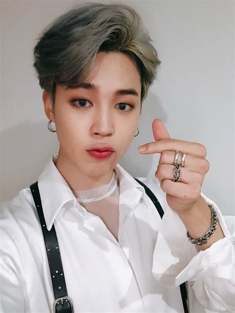 58.6 kg (129 lbs) blood type: Watch BTS's Jimin Leave Everyone Shook with Legendary Fan ...