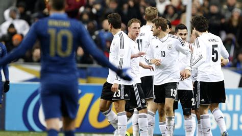 Retour vers le footur : Football : l'Allemagne bat la France (2-1) en match amical