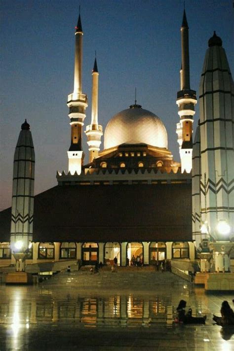 Dian Al Mahri Mosque In Depok East Java Indonesia Mesjid Arsitek