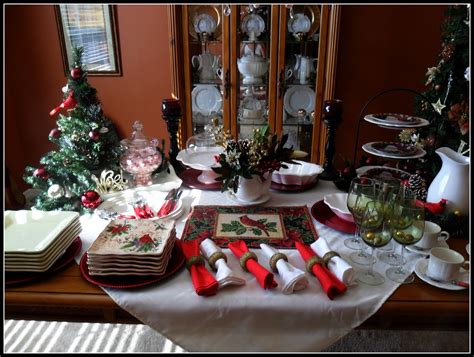 This is because it's an important skill when your friends or acquaintances come to visit. Robin Flies South...: Christmas Breakfast Buffet
