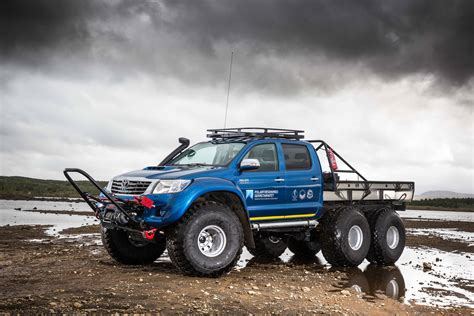 Unleash Extreme Off Roading With The Toyota Hilux At44 6x6