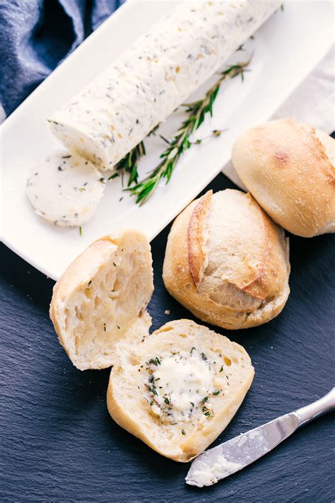 I made this garlic herb butter for the hasselback garlic cheesy bread recipe. Herb Compound Butter | The Food Cafe