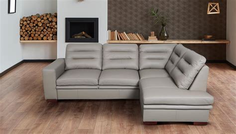 Ein paar winzige macken am sitzbereich (rechts) in einem bereich zu finden. Leder Ecksofa XL Caro-P rechts - mit Schlaffunktion ...