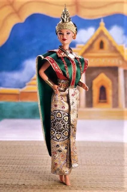 Thai Barbie Doll Dolls Of The World Thailand Collector Edition