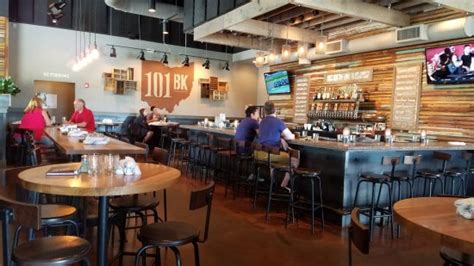 This place also has a nice wine and other beverages selection! Best Restaurants for New Year's Eve in Columbus, Ohio ...