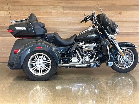 Pre Owned 2018 Harley Davidson Tri Glide Ultra Classic In Salem
