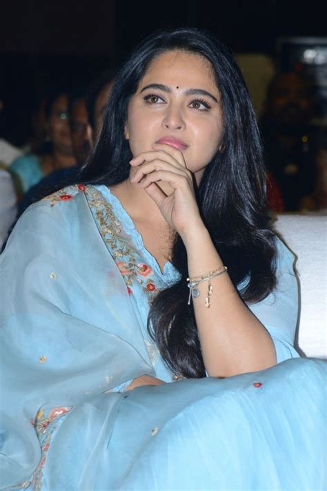 Anushka Shetty Photos Latest Hd Images Pictures Stills And Pics
