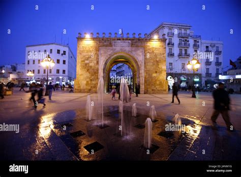 Bab Bhar Tunis Hi Res Stock Photography And Images Alamy