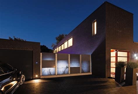 We did not find results for: . Sichtschutz aus transluzentem Lichtbeton