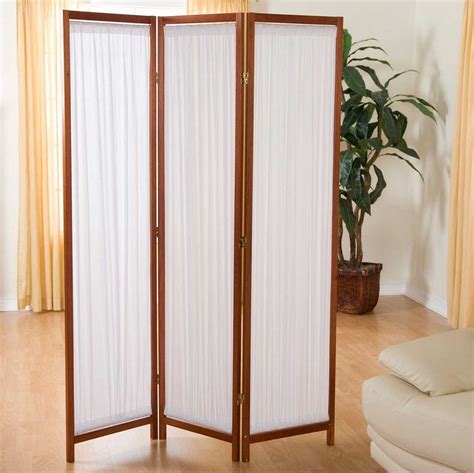 To add further good vibes, attach a stand on it and place some candles on it! Free Standing Privacy Screen 3 | Divisores de espacio ...
