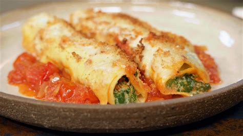 Verse Cannelloni Met Spinazie Ricotta En Tomatensaus Dagelijkse Kost