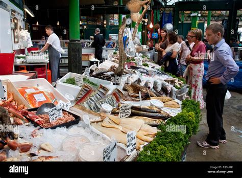 Fresh Fish Stall Borough Market London England Stock Photo 39417499