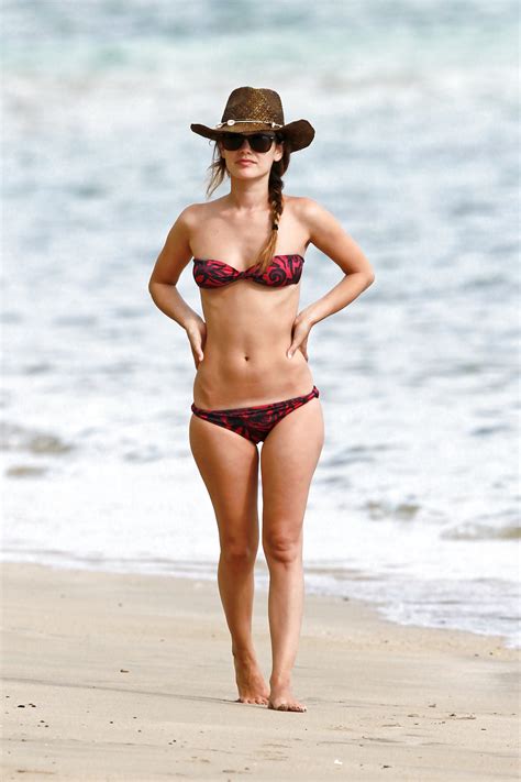 Rachel Bilson In A Very Tiny Red Bikini Pics Xhamster My XXX Hot Girl