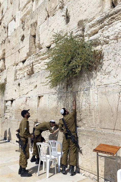 Israel Gerusalem Prayers At The Western Wall Editorial Photo