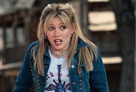 these 15 outdated lizzie mcguire outfits will make you all sorts of 00s nostalgic — photos