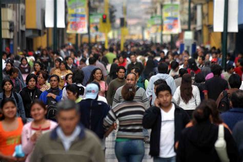 Post Perú Tiene 31 Millones De Habitantes Casi 10 Millones De Ellos