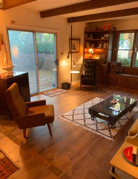 21 Best Vintage Living Room Decor and Design Ideas for 2023
