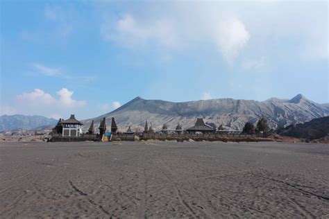 Baca jaga tempat wisata museum angkut ini selain menjadi tempat witasa juga bisa menjadi tempat edukasi yang bisa kita ajari tentang perkembangan alat trasnportasi dari jaman dulu. Menikmati Senja di Kawasan Wisata Gunung Bromo | Blog Museum Online Kabupaten Pasuruan