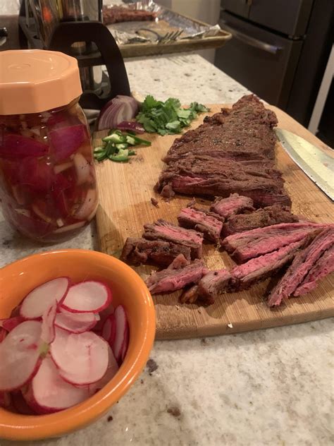 Skirt Steak Tacos With Tomatillo Sauce Rgrilling