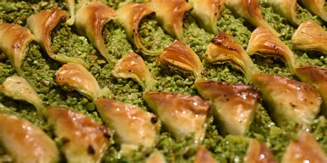 Gaziantep'e has yöresel ürünler dendiğinde akla gelen ilk lezzet, tadına. Gaziantep adds new 'tahini baklava' to its dessert ...