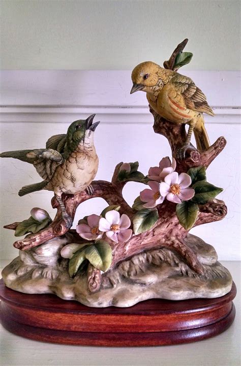 Warbler Bird Figurine Andrea By Sadek 9240 Exc 9 3 4 Inches Etsy Figurines Hand Painted