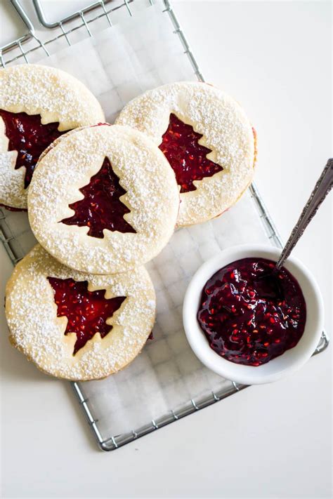 It is one the many cookies. Austrian Jelly Cookies : Easy Almond Linzer Cookies Recipe Cooking Lsl / The thought of the ...