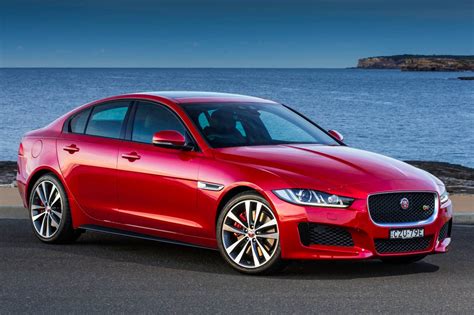 Use the configurator to design your perfect jaguar xf. Jaguar XE pricing and specifications - Photos (1 of 27)