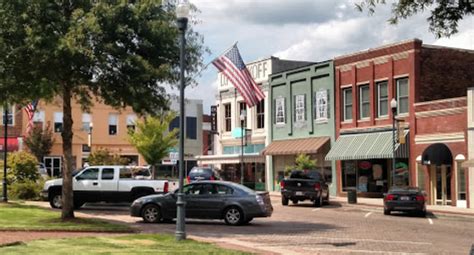 Visit These 7 Small Towns In South Carolina To See The Heart And Soul