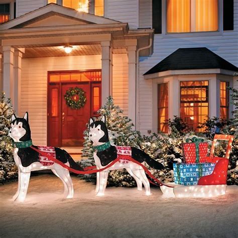These Huskies Are Pulling Their Weight By Helping Santa Deliver Chr