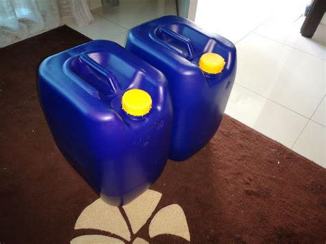 Bot tong air biru cik somi. Tong Plastik Biru 25 Liter Terpakai HDPE Jerry Can Blue ...