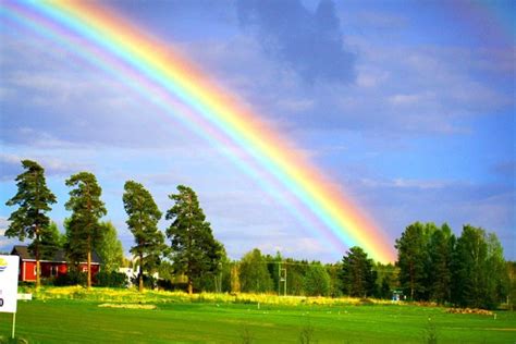 60 Beautiful Rainbow Pictures