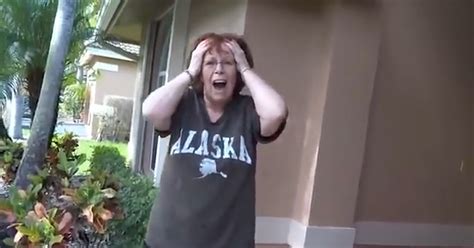 grandma is overjoyed when 3 year old granddaughter rings her doorbell metaspoon