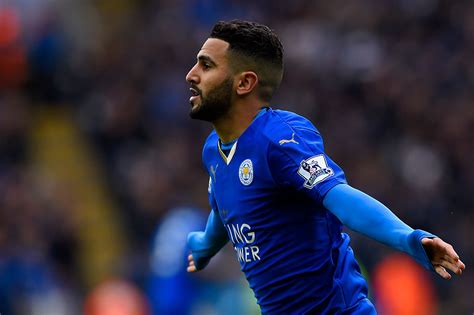 Footballeur professionnel à manchester city international. Riyad Mahrez renueva por cuatro temporadas con el Leicester City