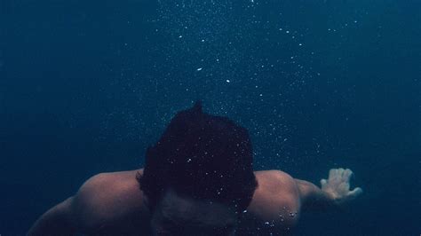 Banco De Imagens Homem Mar Oceano Embaixo Da Agua Nadar Afogamento Azul Mergulho Livre