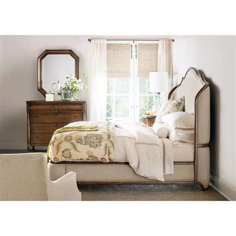Hooker Furniture Archivist Queen Upholstered Platform Shelter Bed With