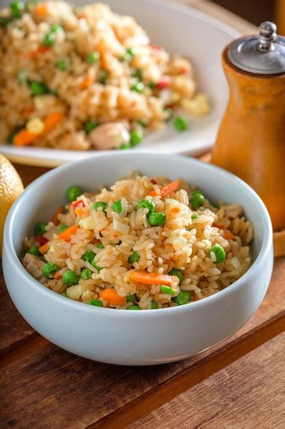 Premium Photo Satisfying Comfort Closeup Of Chicken Fried Rice With