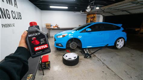 Checking Transmission Fluid 2014 Ford Focus