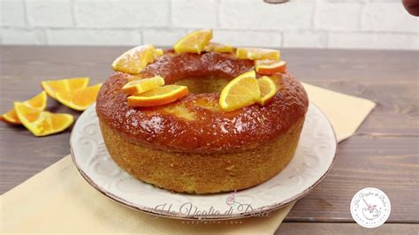 Ho deciso di proporvi un dolce buonissimo con zero grassi.già questa ciambella all'arancia non prevede alcun grasso.ma semplicemente uova ,farina, zucchero, lievito e succo d'arancia (tengo comunque a precisare che una piccola % di grassi è contenuta nel tuorlo). CIAMBELLA ALL' ARANCIA SENZA BURRO e latte ricetta Ho ...