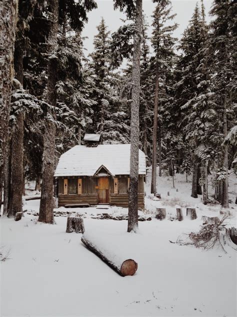 Snowy cabin in the woods. Dreams of a snowy cottage in the woods... | Cabins in the ...