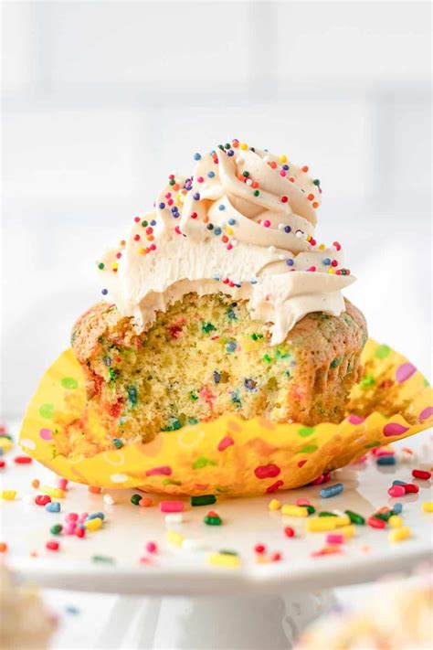 easy homemade funfetti cupcakes recipe 365 days of baking