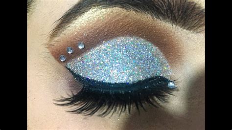 Elegant Silver Glitter Eye Look Reet Makeup Tutorials Youtube