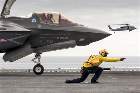 Raf Pilot Performs First Uk Takeoff Of F 35b Lightning At Sea The