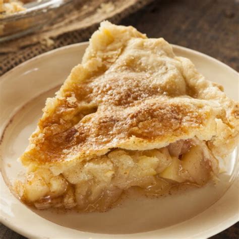 the best apple pie recipe is simple and delicious apple pie with cinnamon
