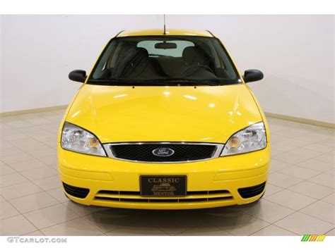 2007 Screaming Yellow Ford Focus Zx3 Se Coupe 47005858 Photo 2