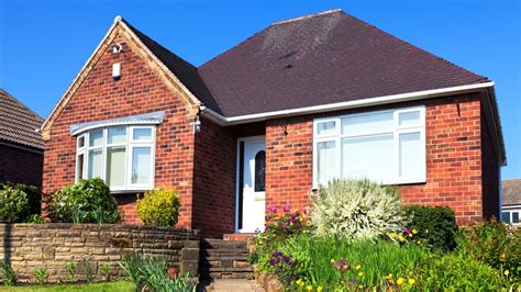 How To Modernise The Exterior Of Your Brick Home Without Rendering
