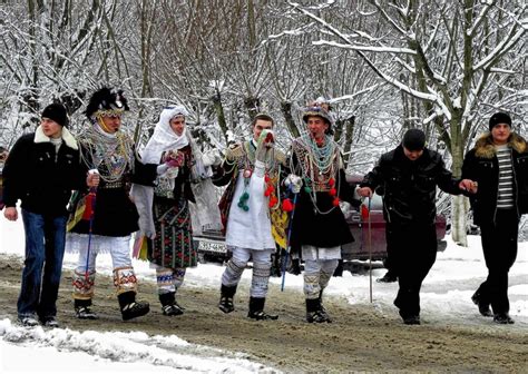 Christmas Traditions Romania Romania Romanian Traditional