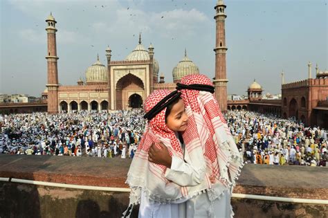 Eid Ul Fitr Celebrations In Pictures People Join Festivities Across India